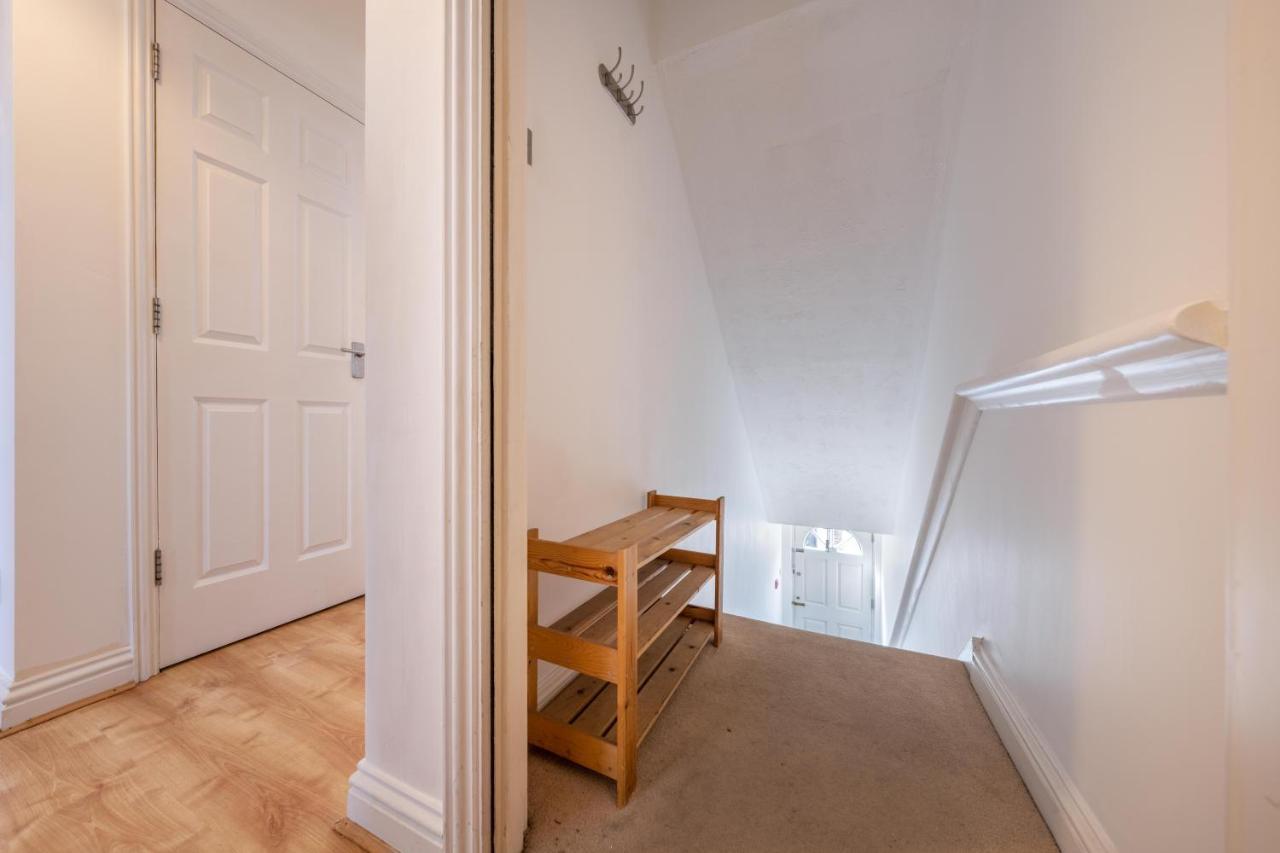 Stansted Airport & Bishops Stortford Town Centre Professional Apartment Bishop's Stortford Bagian luar foto